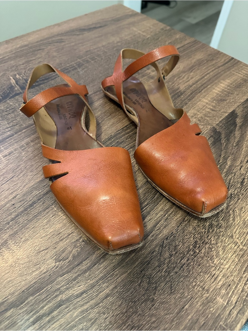 Cydwoq Vintage Leather women's shoes 41